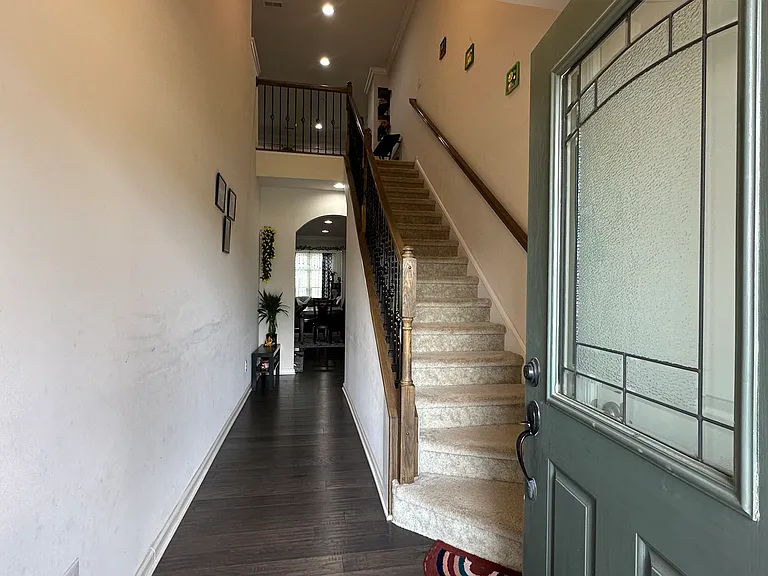 11050 Discovery Dr NW — Photo 3