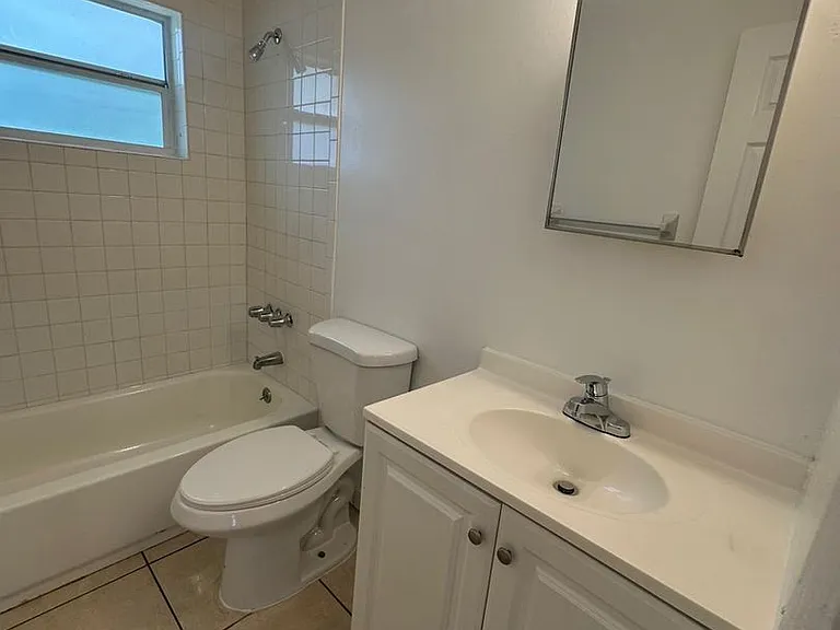 5961 SW 41st St — Photo 13