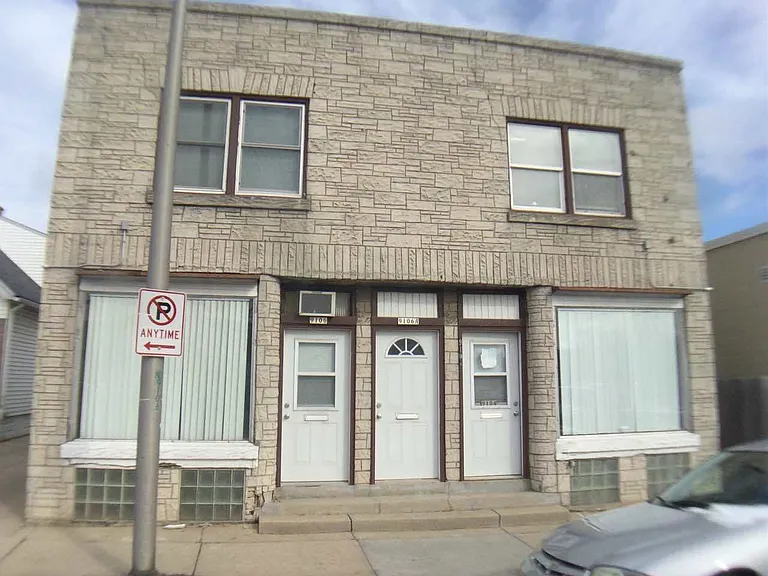 9104-06 W Greenfield Ave #9106 — Photo 1