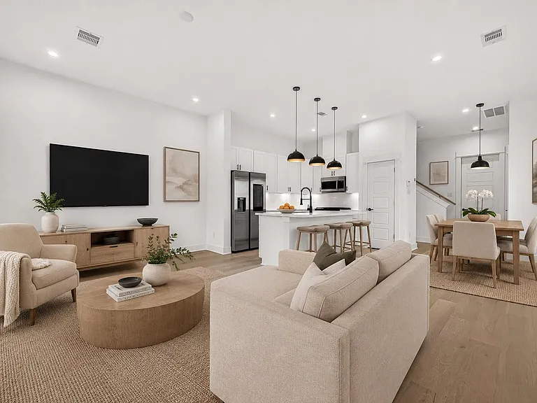 328 Neyland St — Photo 4