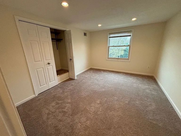 26001 Brigadier Pl #E — Photo 11