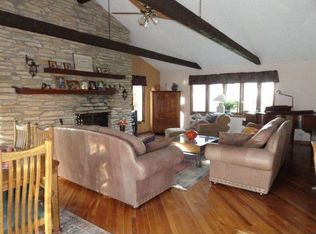 1212 East St, Spring Grove, IL 60081