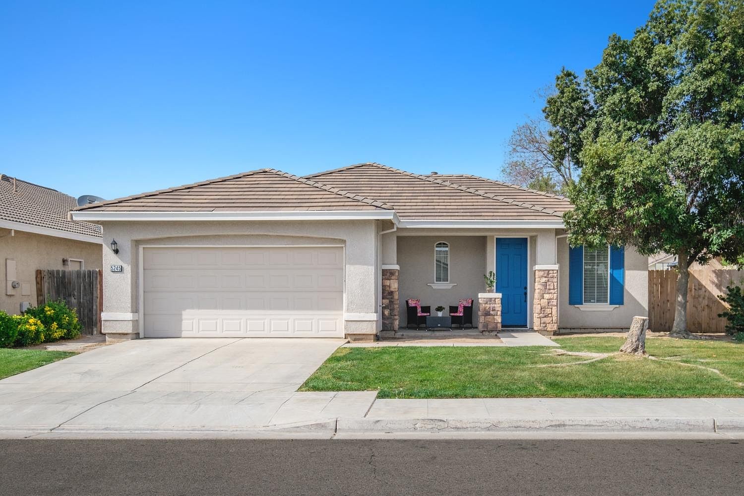 5245 E Byrd Ave, Fresno, CA 93725 | Zillow