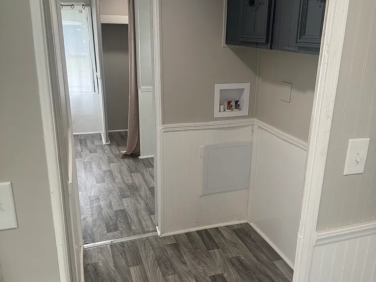 107 Chris Dr — Photo 3