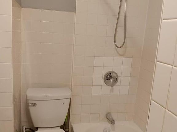3rd image of 412-414 Dodd St #3R