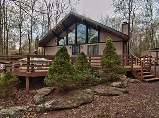 36 Birch St, Lake Harmony, PA 18624