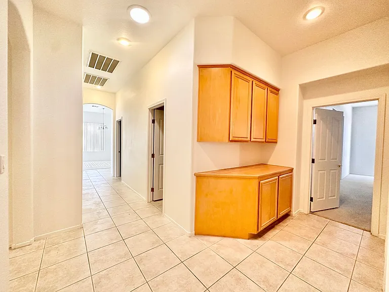 9103 Imperial Castle Ct — Photo 16