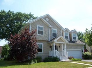 163 Center St, Crystal Lake, IL 60014