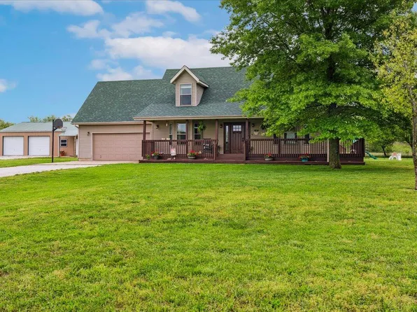 1215 E 515th Road, Morrisville, MO 65710