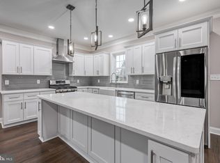 17 Grant St, Phoenixville, PA 19460