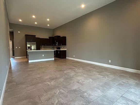 4th image of 507 Cultural Park Blvd S