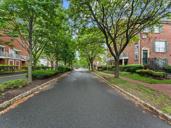 4 Persimmon Court image 27 of 40