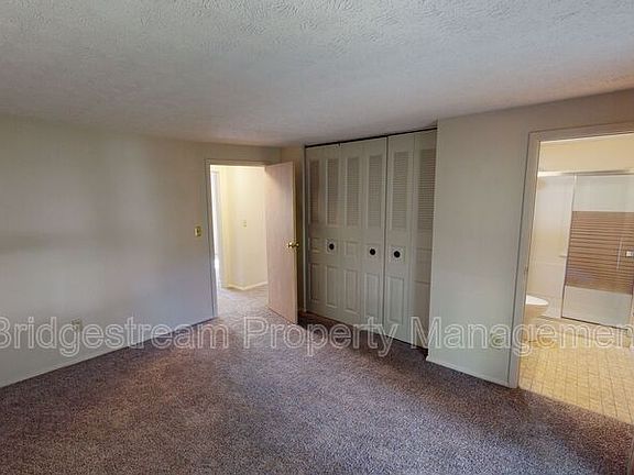 5th image of 2421 Bentree Ct