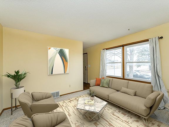 3rd image of 2855 24th St NW