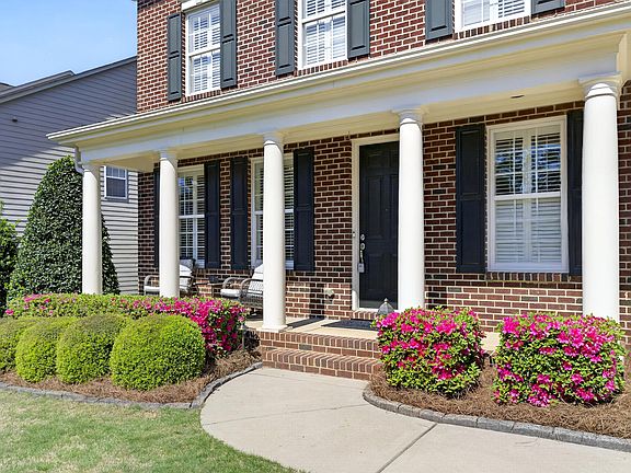5th image of 200 Meadowcrest Pl
