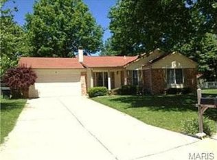 4 Dellwood Ct, Saint Peters, MO 63376
