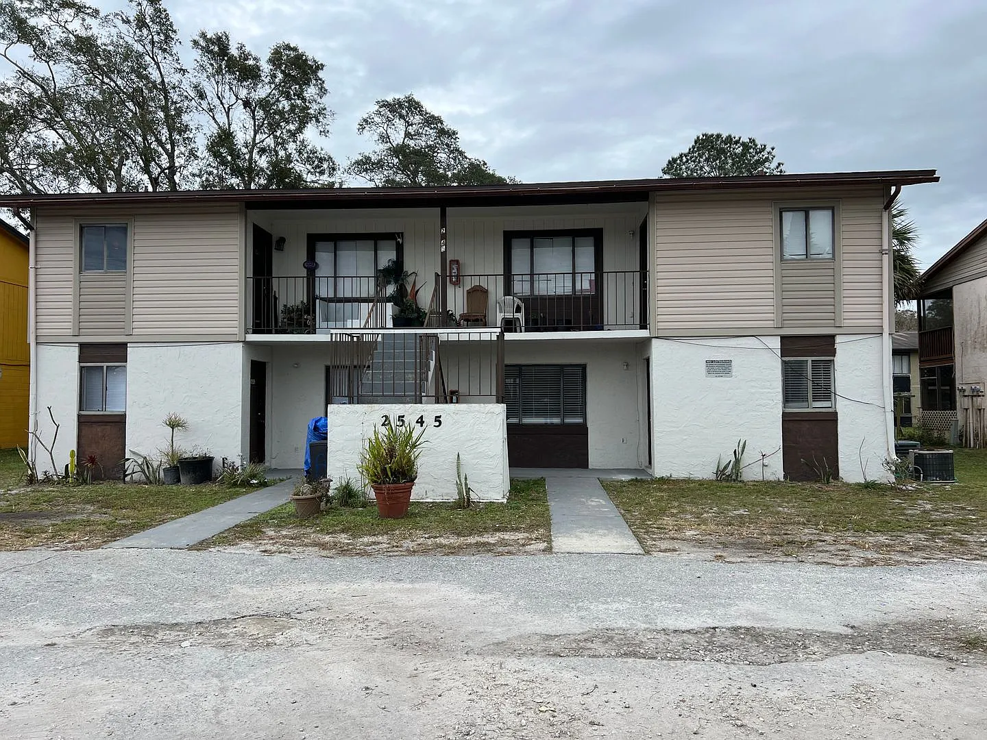 Myrtle Ave Apartments — Photo 1