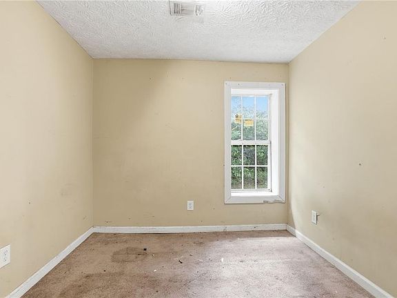 5th image of 119 Short St