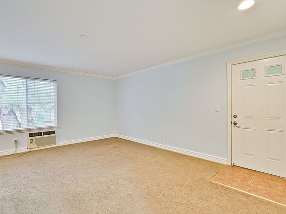 3rd image of 2601 Cortez Dr Unit 5201-5