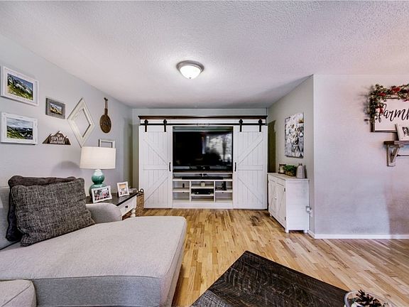 4th image of 5113 25th Ave SE