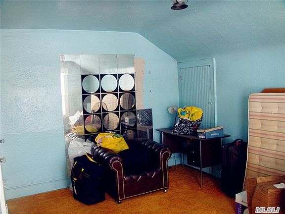 5th image of 9909 74th Ave