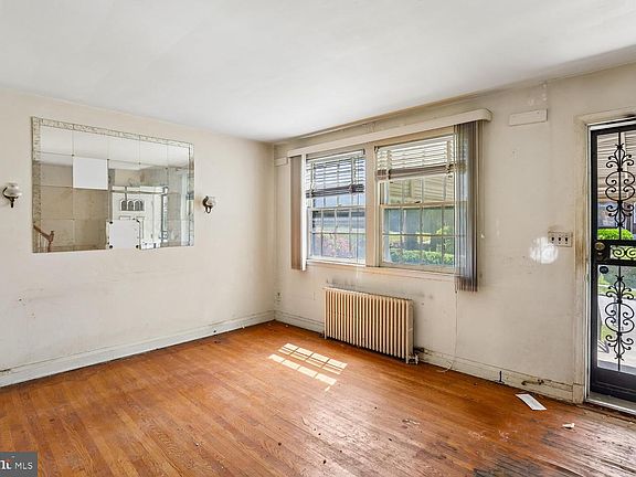 2nd image of 3224 Belmont Ave