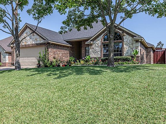 3rd image of 1238 Shelby Dr