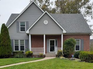 12924 Wooded Forest Rd, Middletown, KY 40243