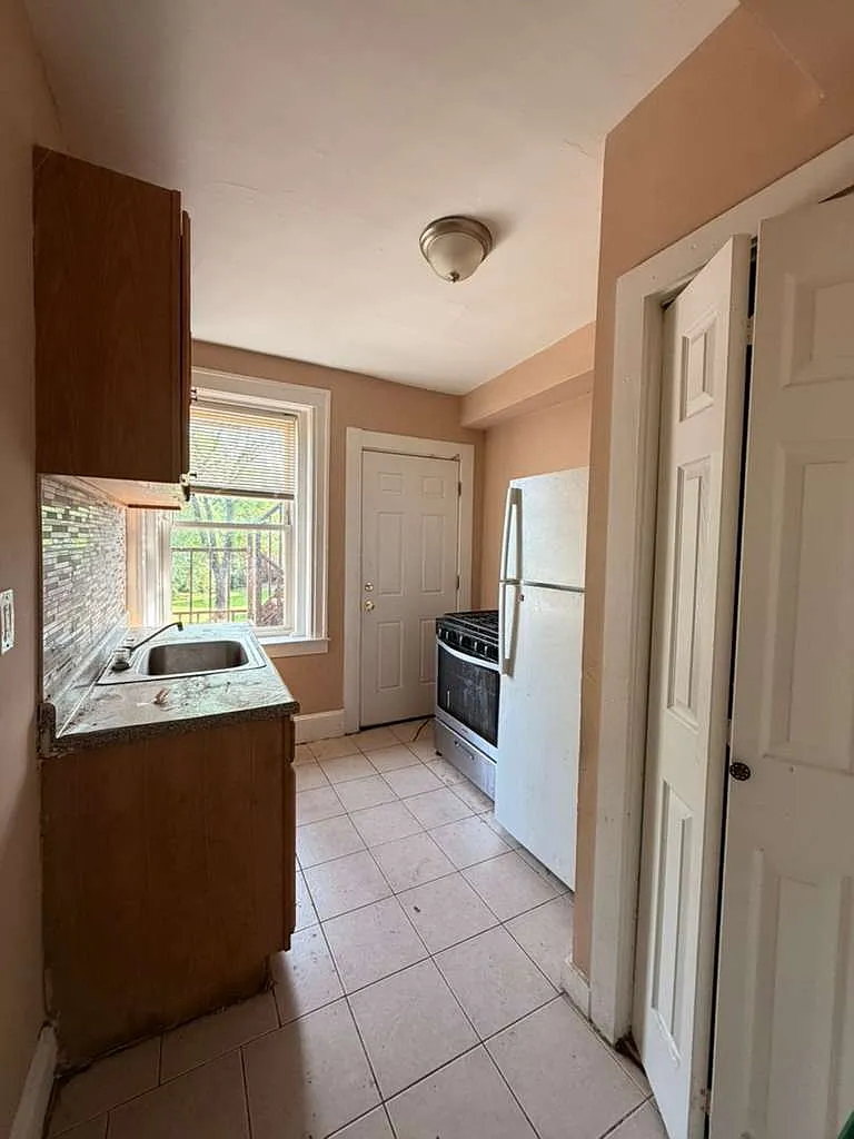 2 bed, $1,475 — Photo 1