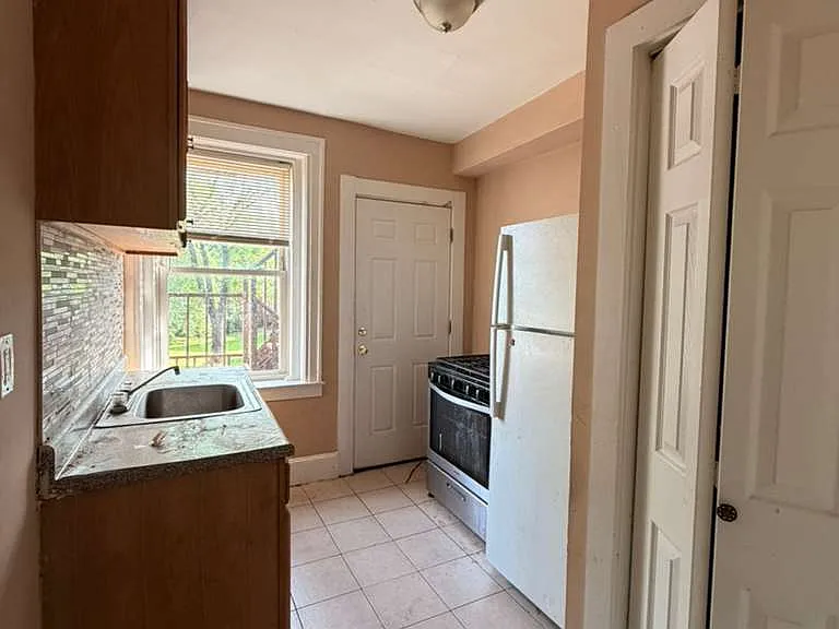 289 Norton St #4B — Photo 1