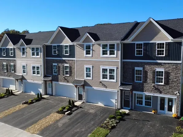 102 Cold Creek Ct, Harmony, PA 16037