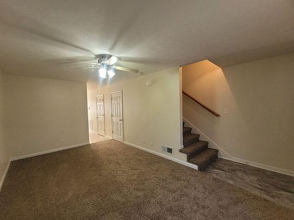 4th image of 1205 Ash Ridge Dr Unit E
