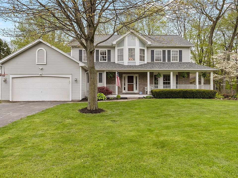 1st image of 10 Woodrose Dr