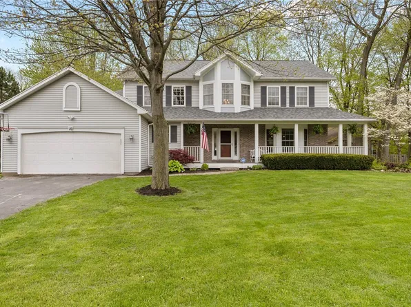 10 Woodrose Dr, Webster, NY 14580