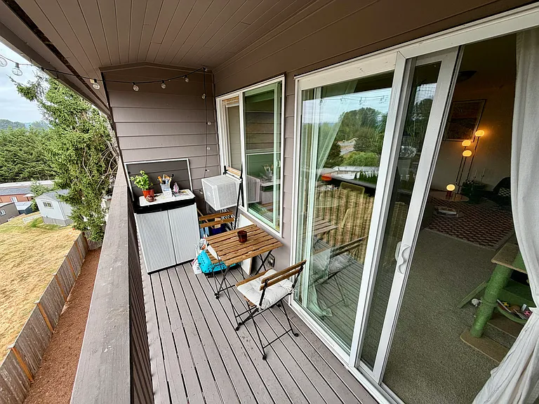 324 Avenue J #11 — Photo 12