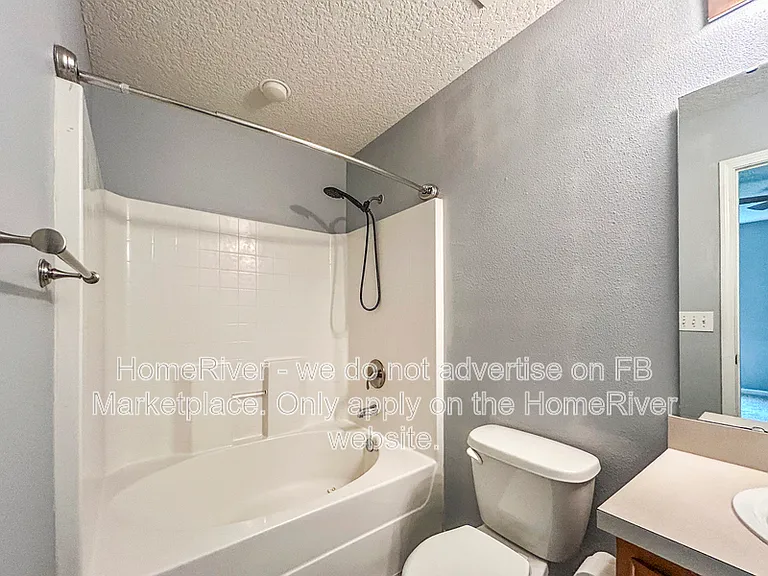 2219 Sotterley Ln — Photo 8