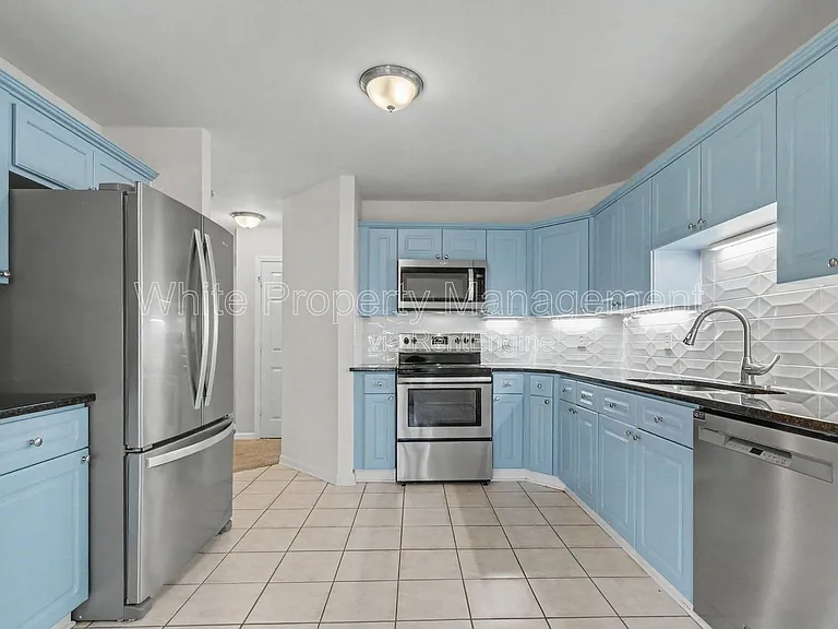 13606 Red Wine Ct — Photo 7