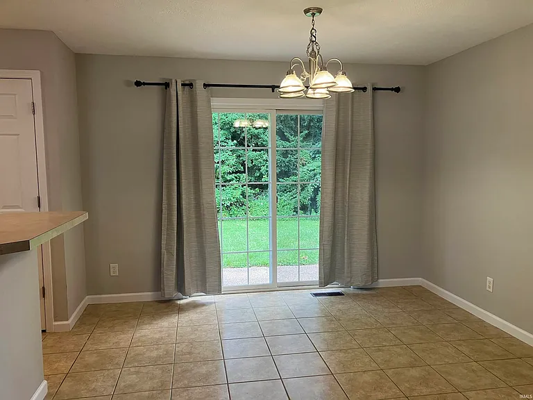 10655 Tecumseh Dr — Photo 7