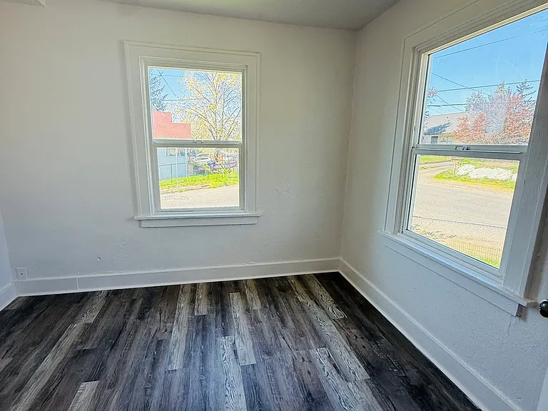 10306 SE Harold St — Photo 6