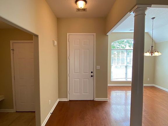 3rd image of 1472 Lost Brook Dr