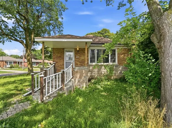 106 Flora Dr, Toronto, ON M1P 1A8