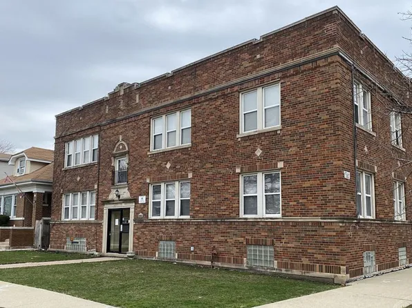 4520 W Wellington Ave #2, Chicago, IL 60641