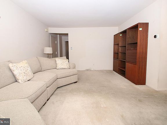 5th image of 4000 Gypsy Ln Unit 420