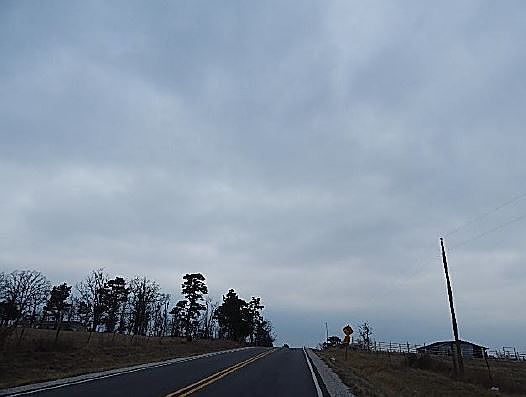 2nd image of 1449 Mountain View Rd