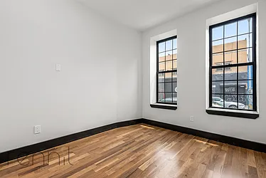 Rented by Rennit Inc.