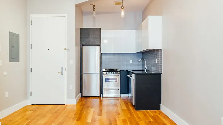 Rented by Nooklyn NYC LLC | media 16