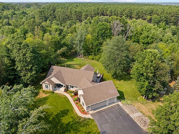 3rd image of 27166 Bayshore Cir NW