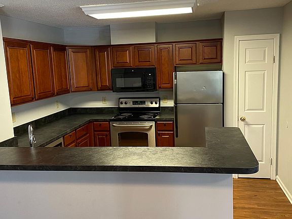 4th image of 101 Westover Ave APT 101