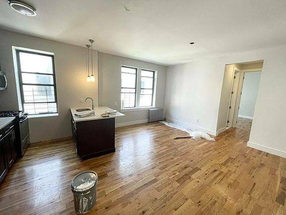4th image of 1799 Bedford Ave #G4