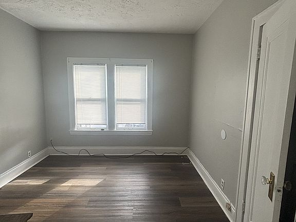 5th image of 3320 E 139th St APT 3